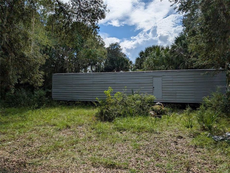 For Sale: $139,000 (5 beds, 3 baths, 2672 Square Feet)