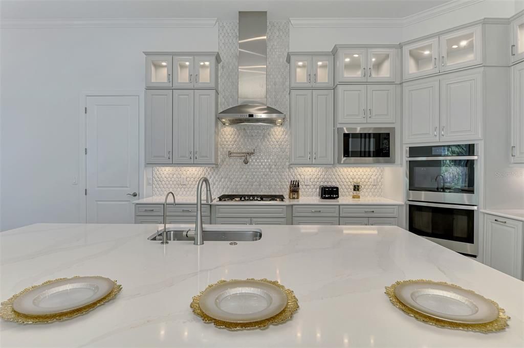 合同活跃: $1,499,000 (3 贝兹, 3 浴室, 3626 平方英尺)