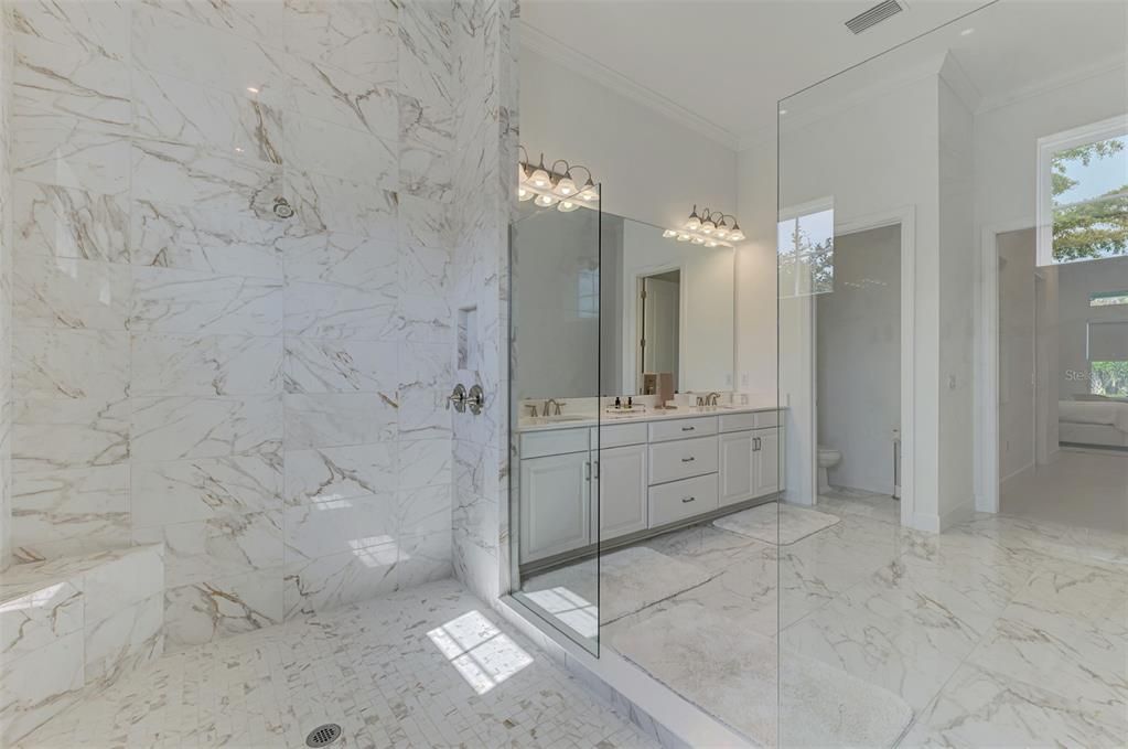 合同活跃: $1,499,000 (3 贝兹, 3 浴室, 3626 平方英尺)