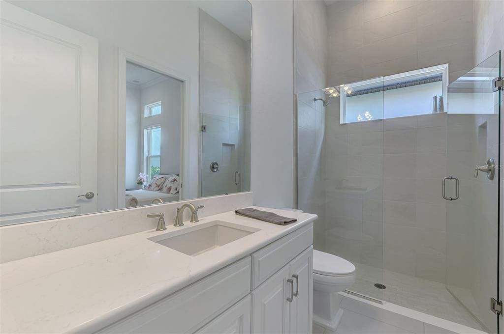 合同活跃: $1,499,000 (3 贝兹, 3 浴室, 3626 平方英尺)