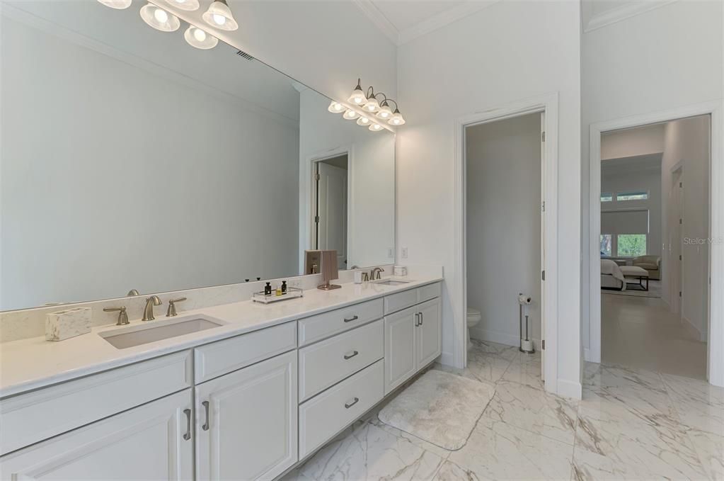 合同活跃: $1,499,000 (3 贝兹, 3 浴室, 3626 平方英尺)