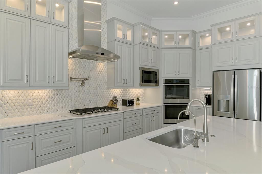 合同活跃: $1,499,000 (3 贝兹, 3 浴室, 3626 平方英尺)