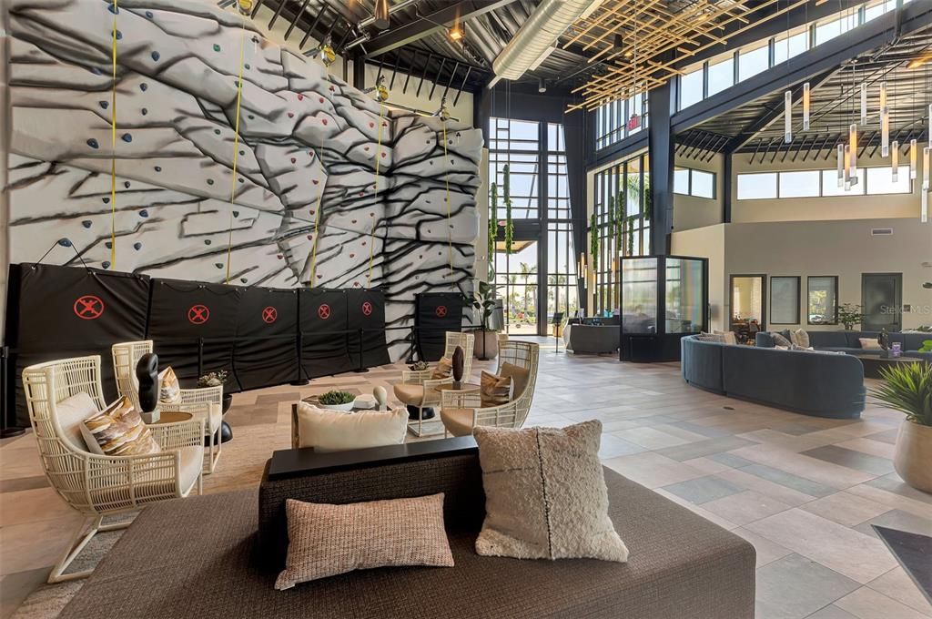 合同活跃: $1,499,000 (3 贝兹, 3 浴室, 3626 平方英尺)