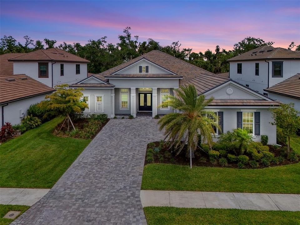 合同活跃: $1,499,000 (3 贝兹, 3 浴室, 3626 平方英尺)