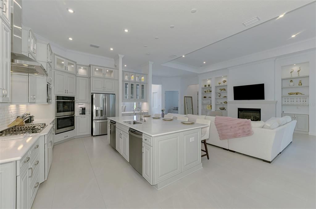 合同活跃: $1,499,000 (3 贝兹, 3 浴室, 3626 平方英尺)