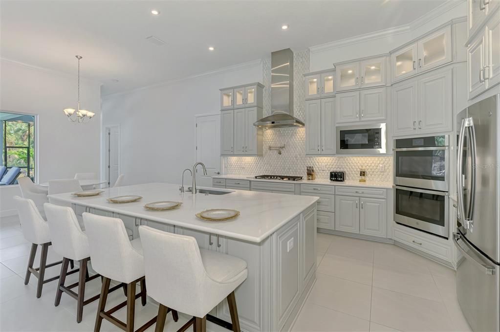 合同活跃: $1,499,000 (3 贝兹, 3 浴室, 3626 平方英尺)