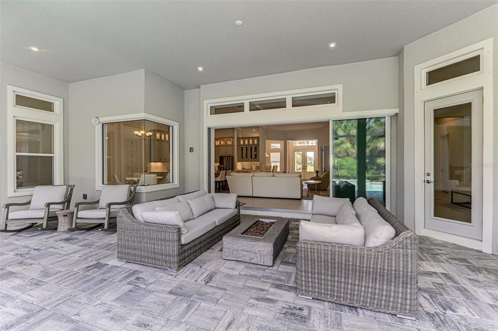 合同活跃: $1,499,000 (3 贝兹, 3 浴室, 3626 平方英尺)