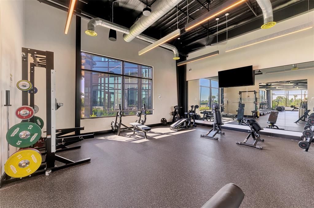 合同活跃: $1,499,000 (3 贝兹, 3 浴室, 3626 平方英尺)