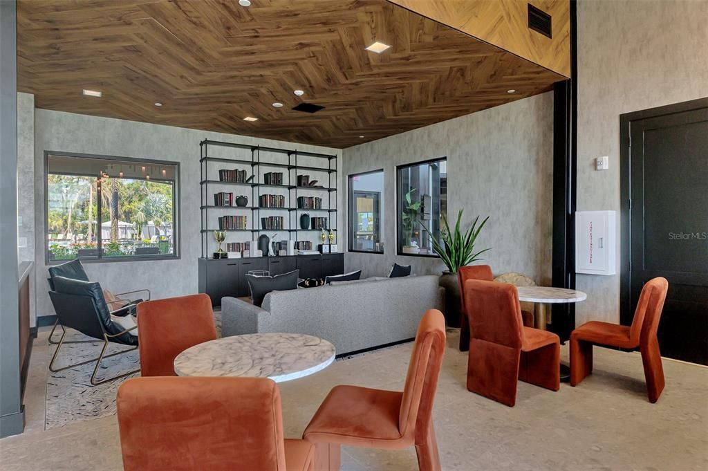 合同活跃: $1,499,000 (3 贝兹, 3 浴室, 3626 平方英尺)