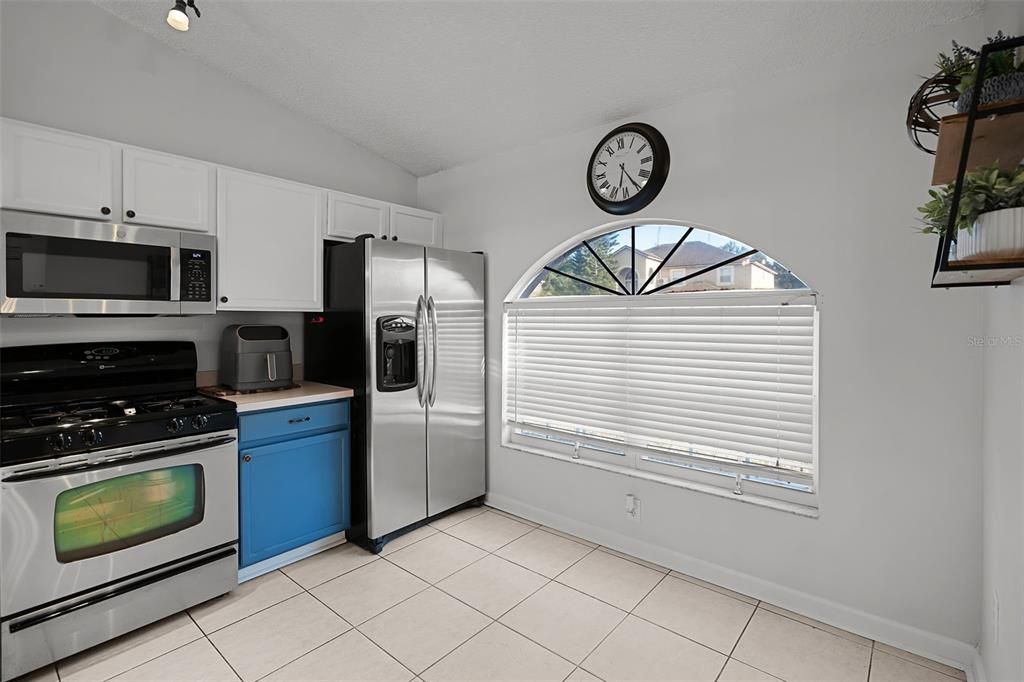 Activo con contrato: $324,900 (3 camas, 2 baños, 1179 Pies cuadrados)