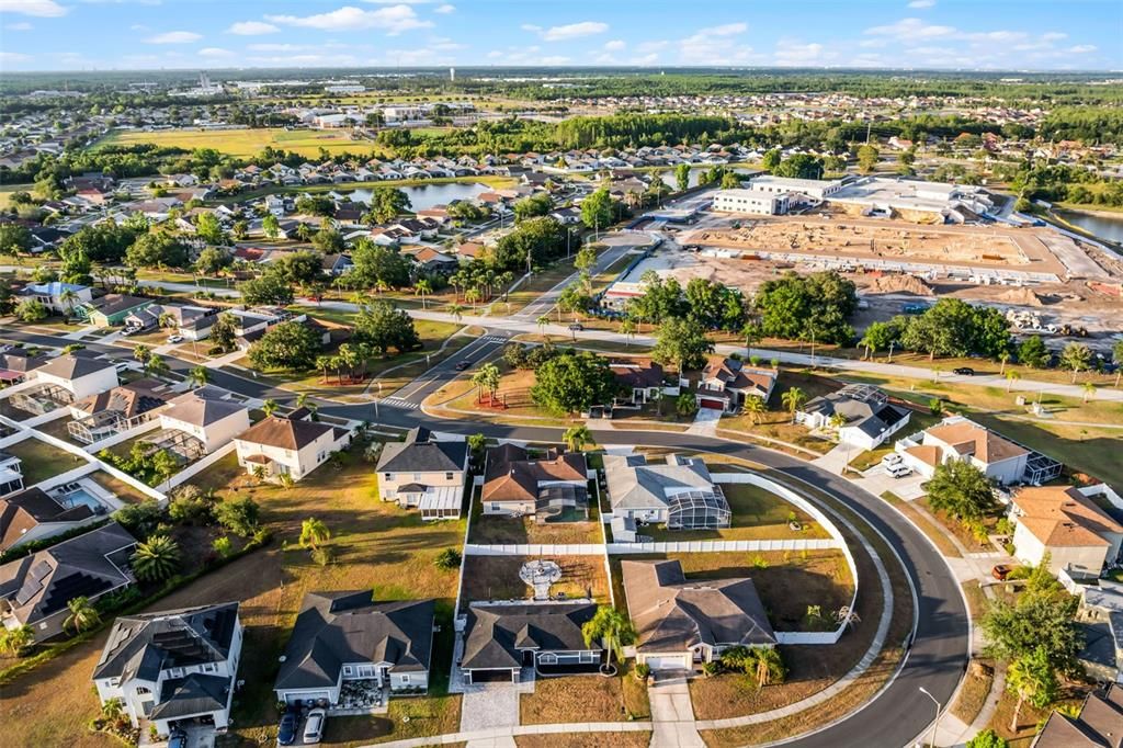 Activo con contrato: $324,900 (3 camas, 2 baños, 1179 Pies cuadrados)