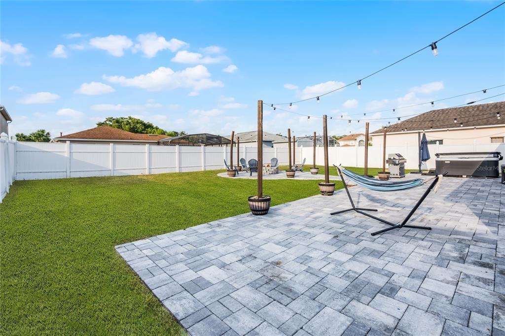 Activo con contrato: $324,900 (3 camas, 2 baños, 1179 Pies cuadrados)