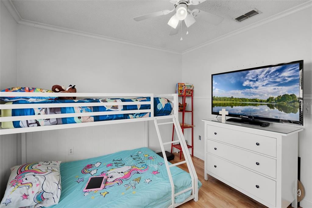 Activo con contrato: $324,900 (3 camas, 2 baños, 1179 Pies cuadrados)