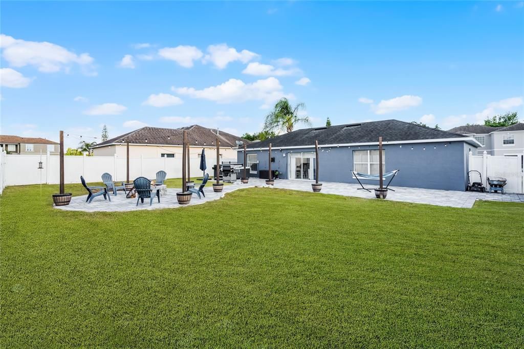 Activo con contrato: $324,900 (3 camas, 2 baños, 1179 Pies cuadrados)