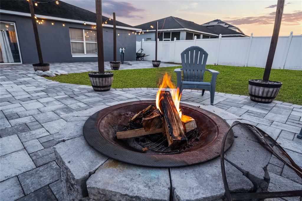 Activo con contrato: $324,900 (3 camas, 2 baños, 1179 Pies cuadrados)