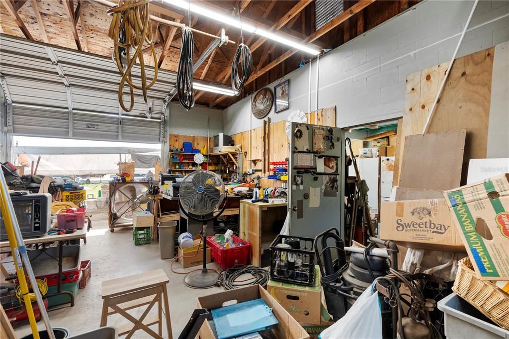 For Sale: $419,999 (4 beds, 2 baths, 1606 Square Feet)