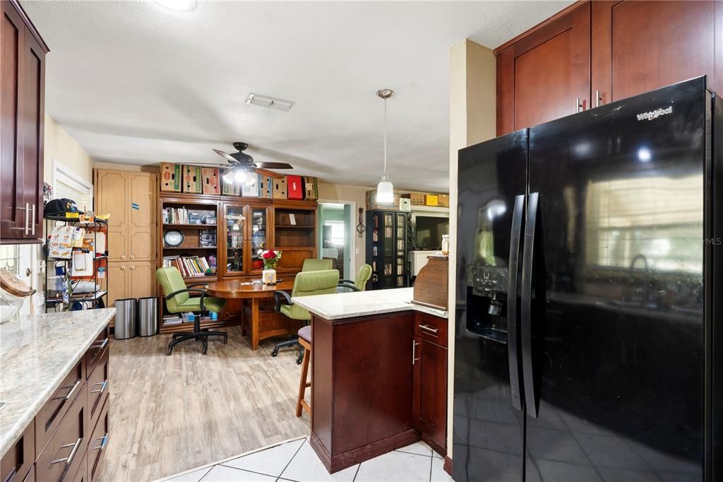 For Sale: $419,999 (4 beds, 2 baths, 1606 Square Feet)