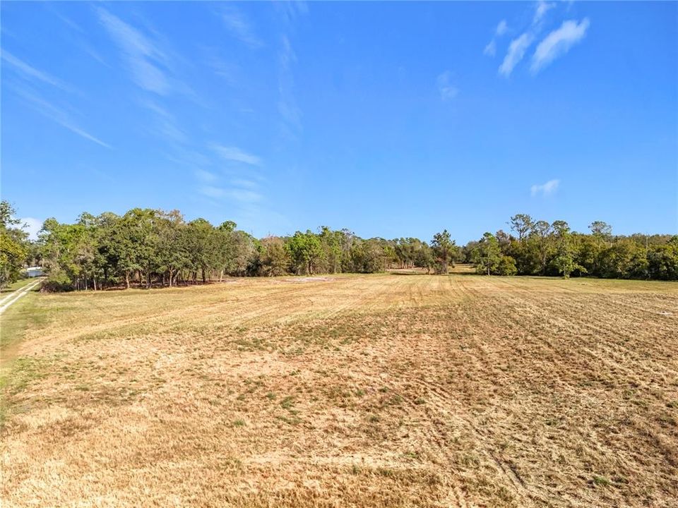 待售: $439,000 (10.29 acres)