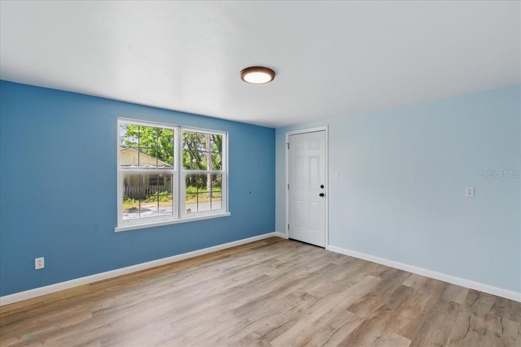 For Sale: $369,900 (3 beds, 2 baths, 1459 Square Feet)