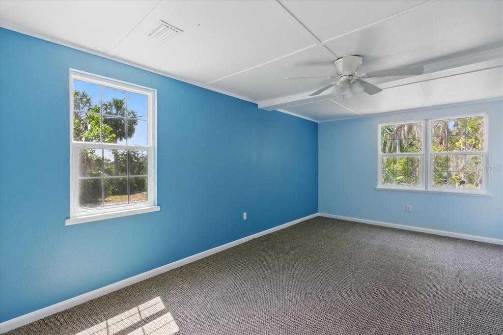 For Sale: $369,900 (3 beds, 2 baths, 1459 Square Feet)