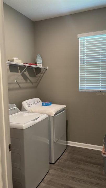 待售: $360,000 (3 贝兹, 2 浴室, 1725 平方英尺)