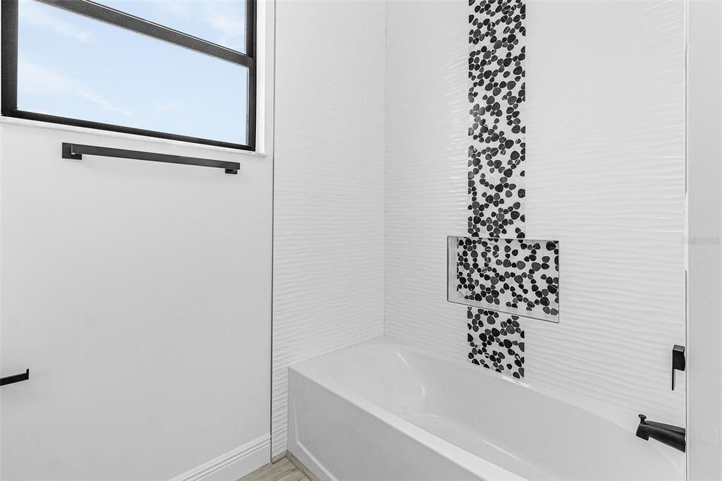 Active With Contract: $679,900 (3 beds, 3 baths, 1989 Square Feet)