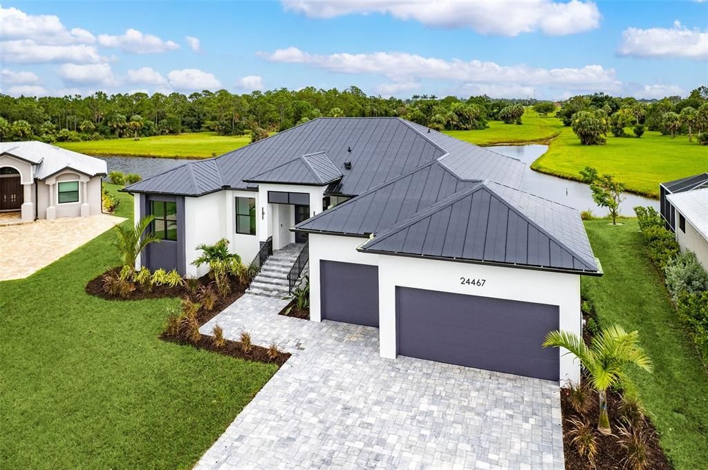 Active With Contract: $679,900 (3 beds, 3 baths, 1989 Square Feet)