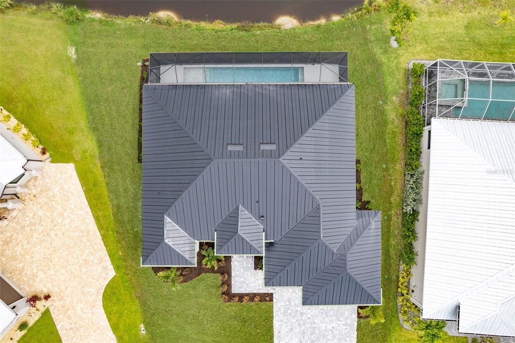 Active With Contract: $679,900 (3 beds, 3 baths, 1989 Square Feet)