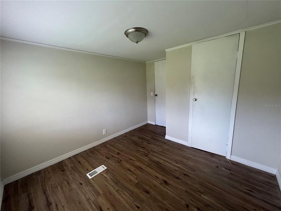 待售: $120,000 (4 贝兹, 2 浴室, 1464 平方英尺)