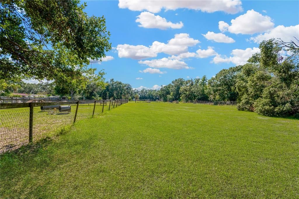 En Venta: $370,000 (4 camas, 2 baños, 2356 Pies cuadrados)