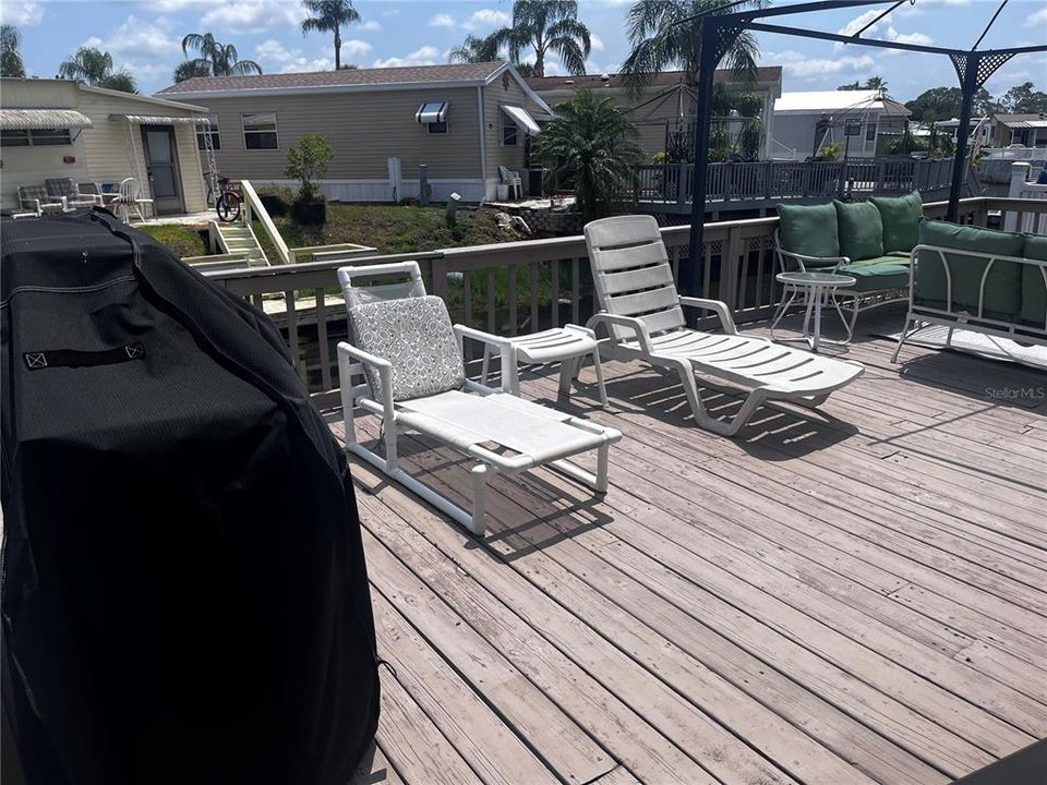 For Sale: $100,000 (1 beds, 1 baths, 372 Square Feet)