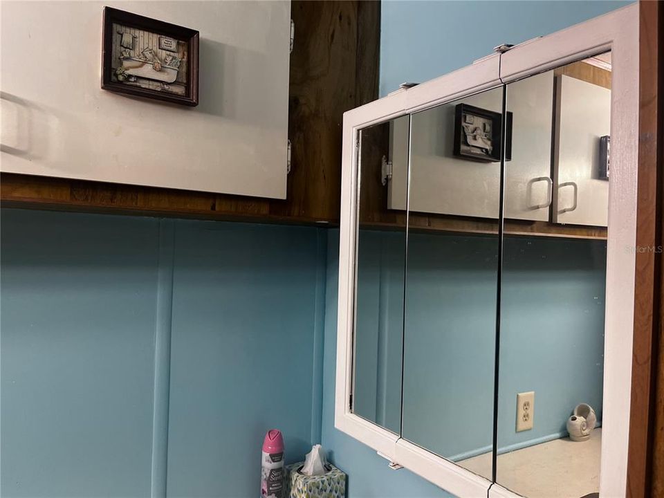 For Sale: $100,000 (1 beds, 1 baths, 372 Square Feet)