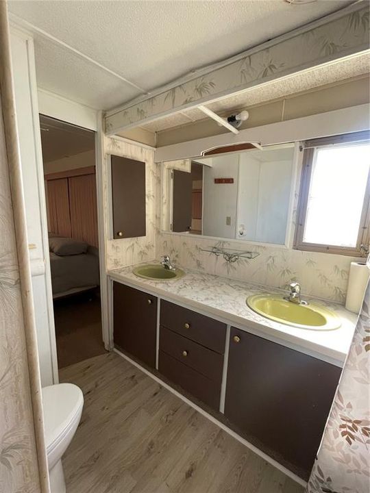 На продажу: $65,000 (1 спален, 1 ванн, 552 Квадратных фут)