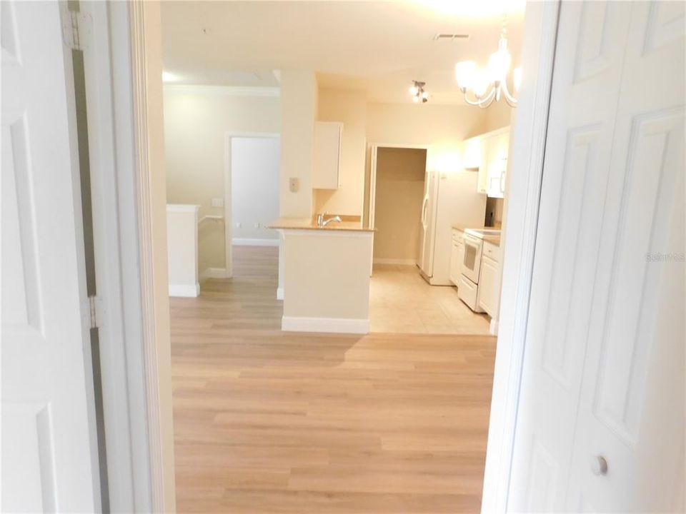 En Venta: $275,000 (2 camas, 2 baños, 1264 Pies cuadrados)