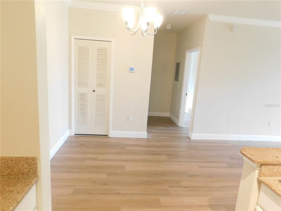 En Venta: $275,000 (2 camas, 2 baños, 1264 Pies cuadrados)