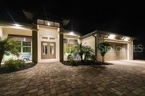 En Renta: $5,560 (3 camas, 2 baños, 2997 Pies cuadrados)