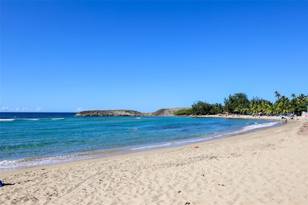 На продажу: $2,000,000 (8.35 acres)