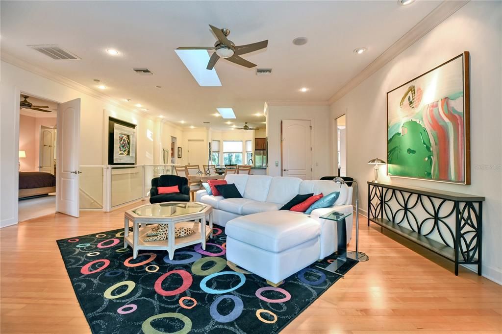 待售: $689,900 (3 贝兹, 2 浴室, 1982 平方英尺)