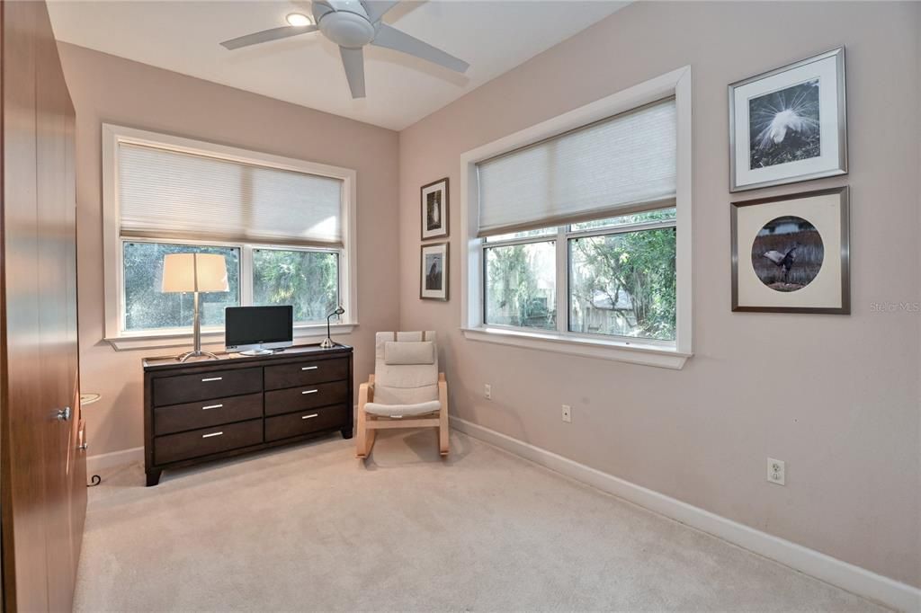 待售: $689,900 (3 贝兹, 2 浴室, 1982 平方英尺)