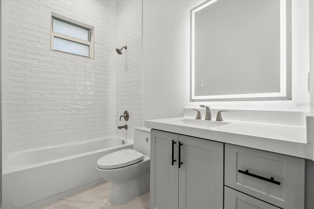 For Sale: $649,000 (3 beds, 3 baths, 2293 Square Feet)