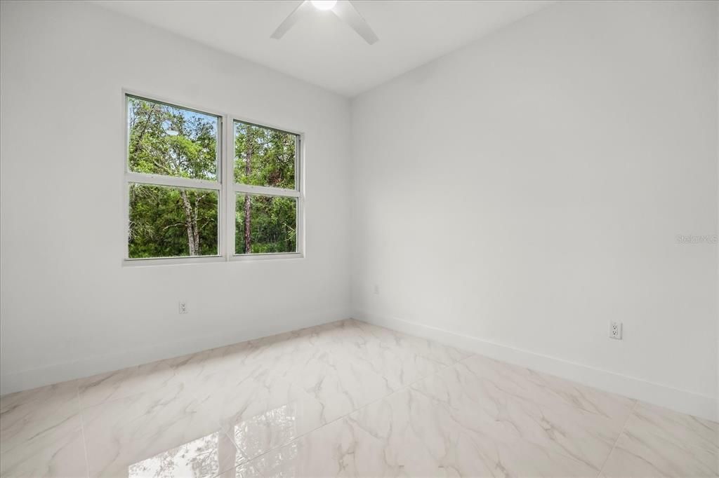 For Sale: $649,000 (3 beds, 3 baths, 2293 Square Feet)