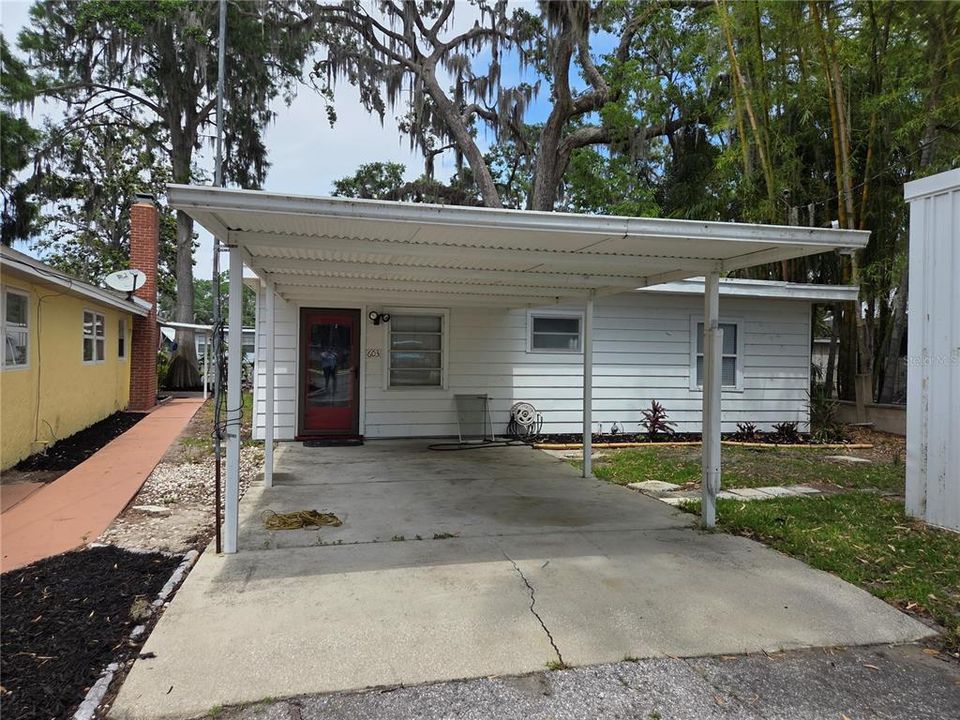 Recently Rented: $1,550 (1 beds, 1 baths, 726 Square Feet)