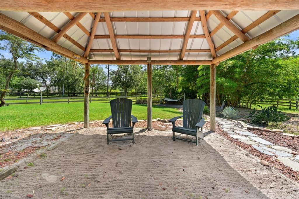 For Sale: $1,799,000 (5 beds, 4 baths, 4111 Square Feet)