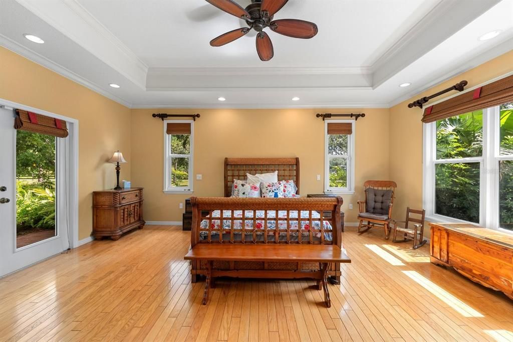 For Sale: $1,799,000 (5 beds, 4 baths, 4111 Square Feet)