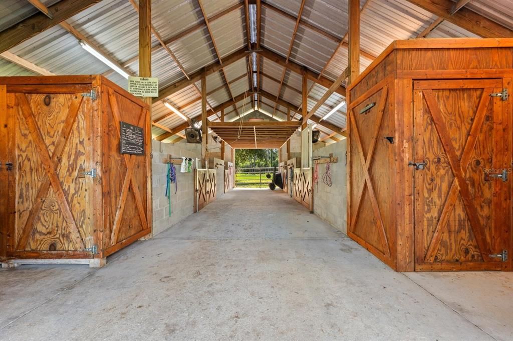 For Sale: $1,799,000 (5 beds, 4 baths, 4111 Square Feet)