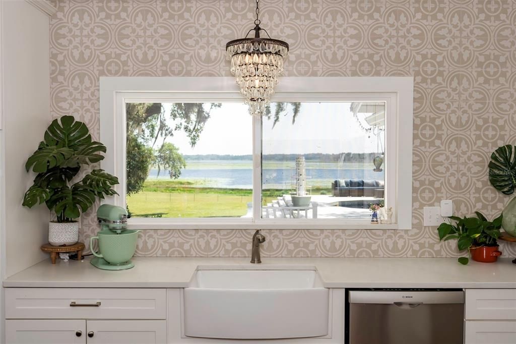 En Venta: $725,000 (5 camas, 4 baños, 3068 Pies cuadrados)