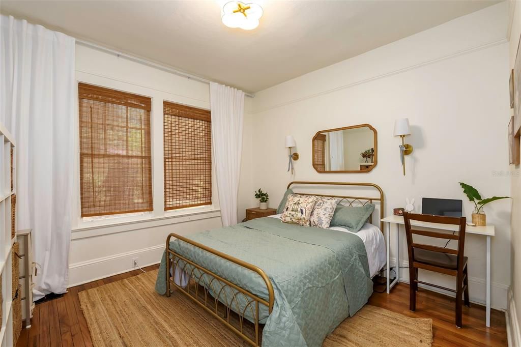 En Venta: $725,000 (5 camas, 4 baños, 3068 Pies cuadrados)