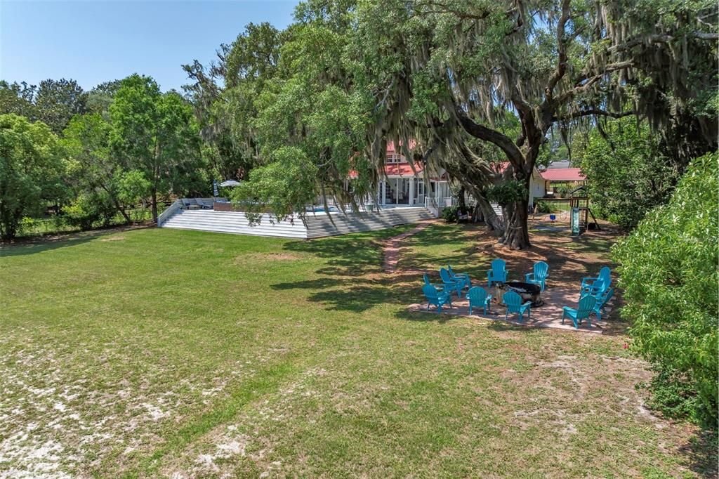 En Venta: $725,000 (5 camas, 4 baños, 3068 Pies cuadrados)