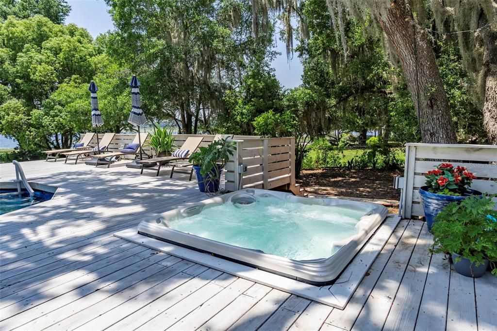 En Venta: $725,000 (5 camas, 4 baños, 3068 Pies cuadrados)