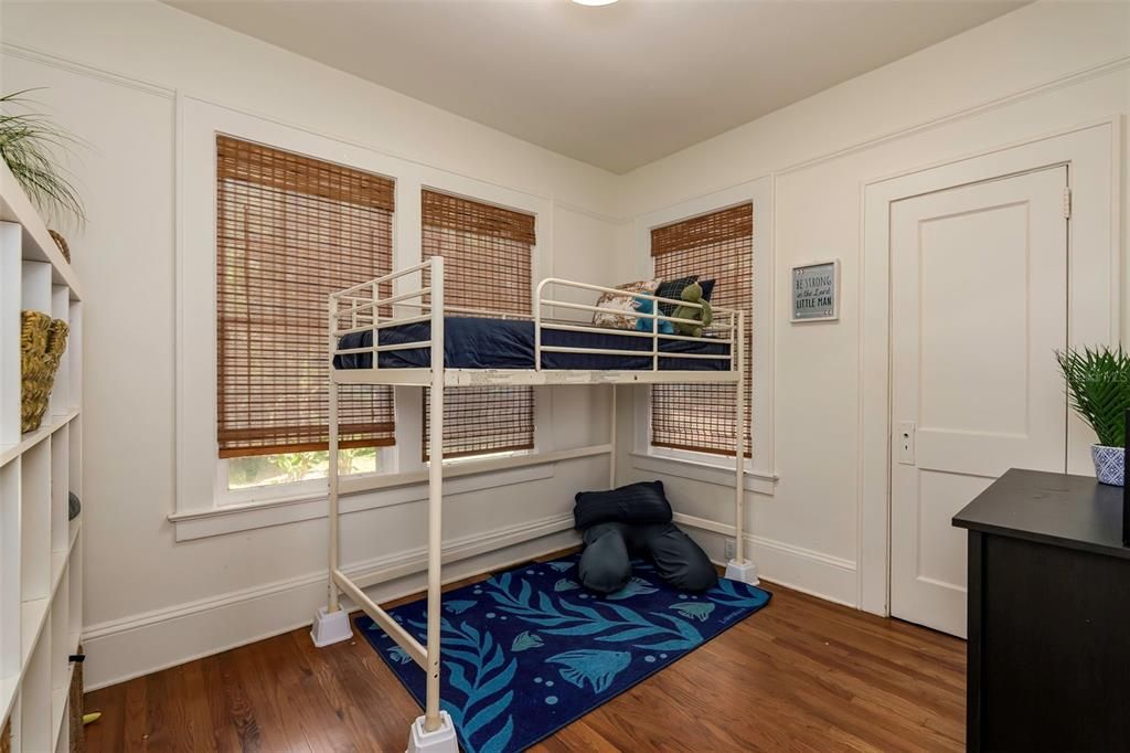 En Venta: $725,000 (5 camas, 4 baños, 3068 Pies cuadrados)